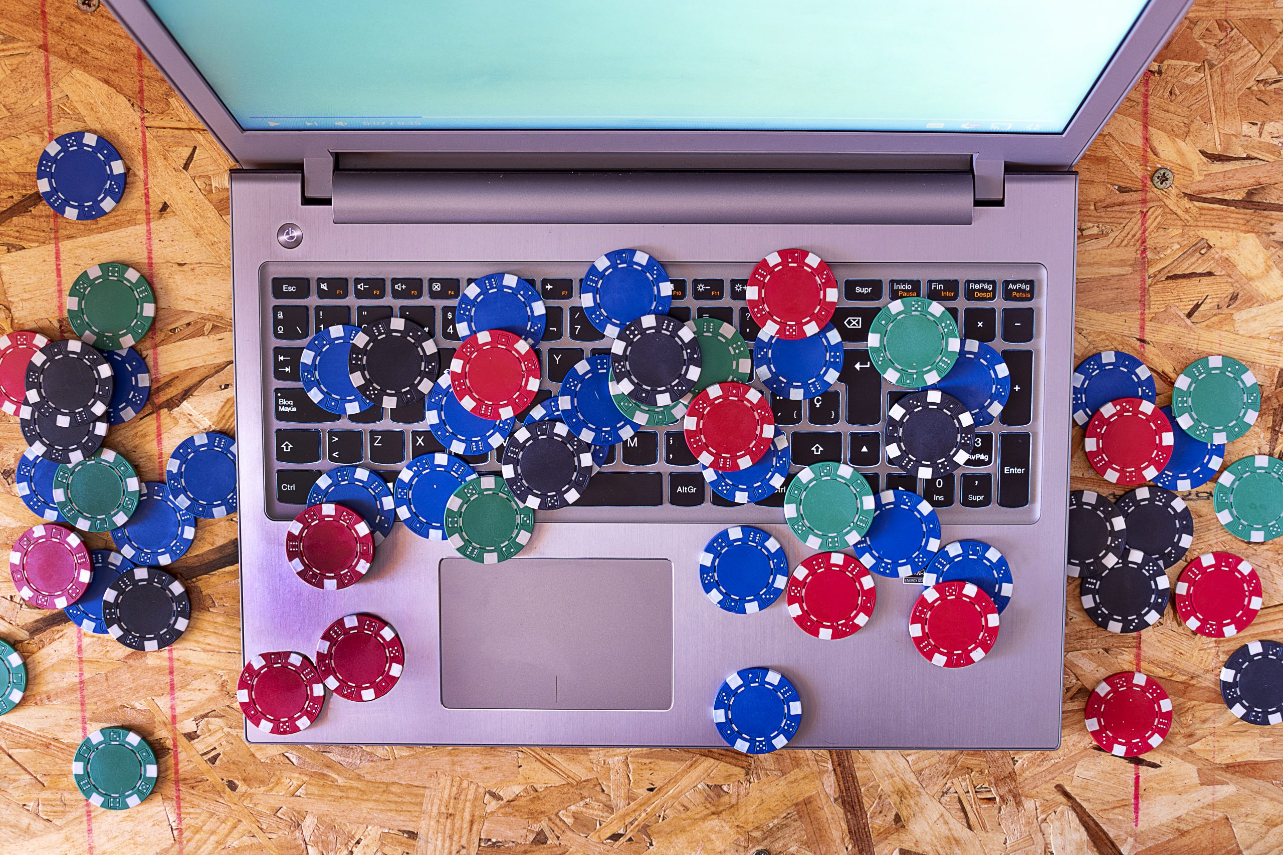 Illegal Online Gambling: Consumer Groups Deliver A Powerful Message - auczbxh